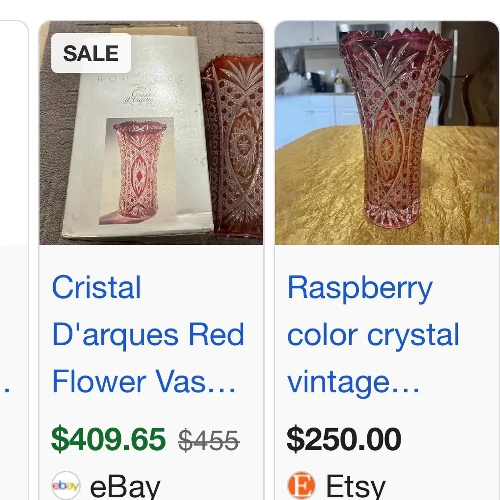 CRISTAL D’ARQUES Collectible RED CUT GLASS ETCHED VASE SHARK TOOTH EDGE PRISTINE